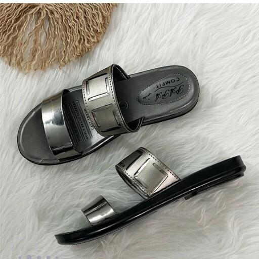 دمپایی زنانه آتوسا برند پاپا سایز بندی از 37تا 40 رنگ پلاتینی